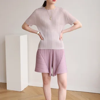 Nova verão Miyake plissado senhoras solta básico de moda casual slim fit all-match t-shirt pregas
